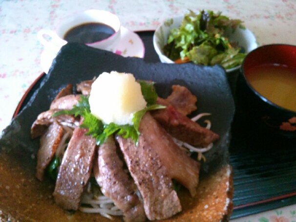 神戸のあかり 異人館│福島市・鉄板焼き・お好み焼き・ステーキ・ハンバーグ