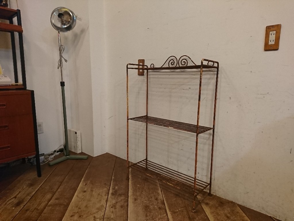 select furniture shop “BLOW”(ブロウ) | 福島市・アンティーク・家具・レトロ・雑貨