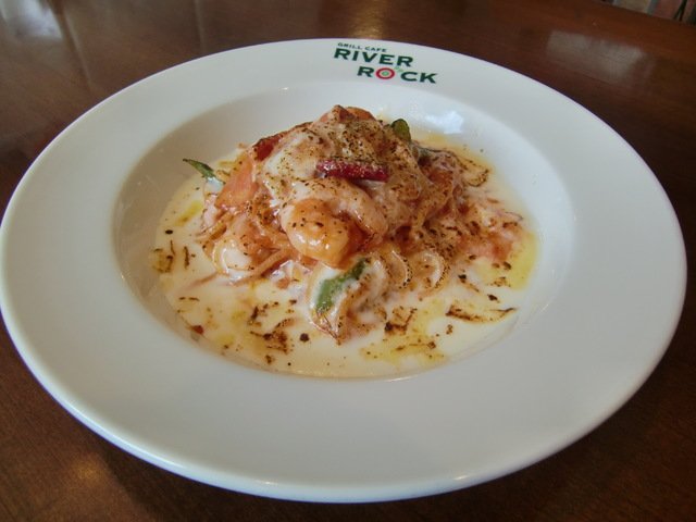 生パスタ‼クリーミーナポリタン