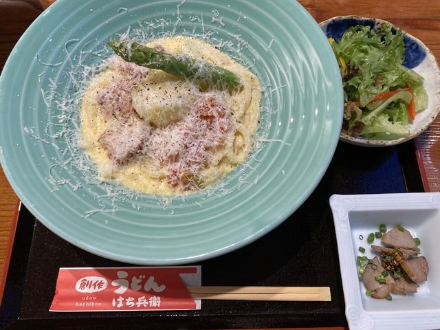 創作うどん　はち兵衛