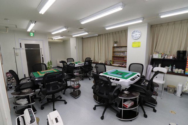 全自動麻雀卓設置