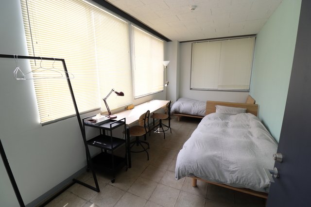 001ROOM