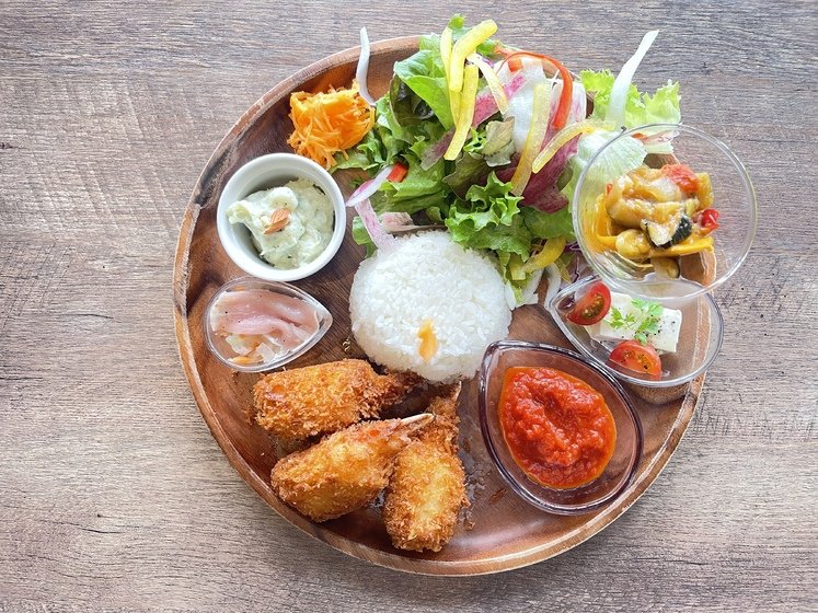 蟹爪入りカニクリームコロッケプレート