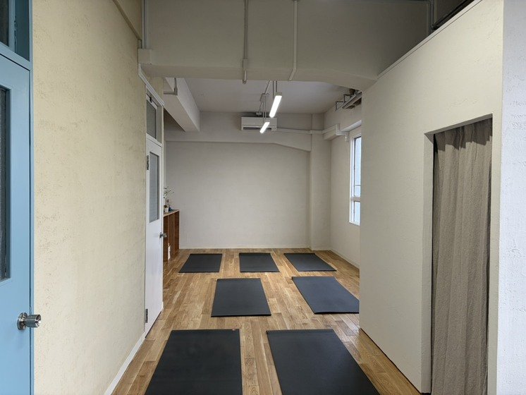 スタジオ内(ヨガスペース)