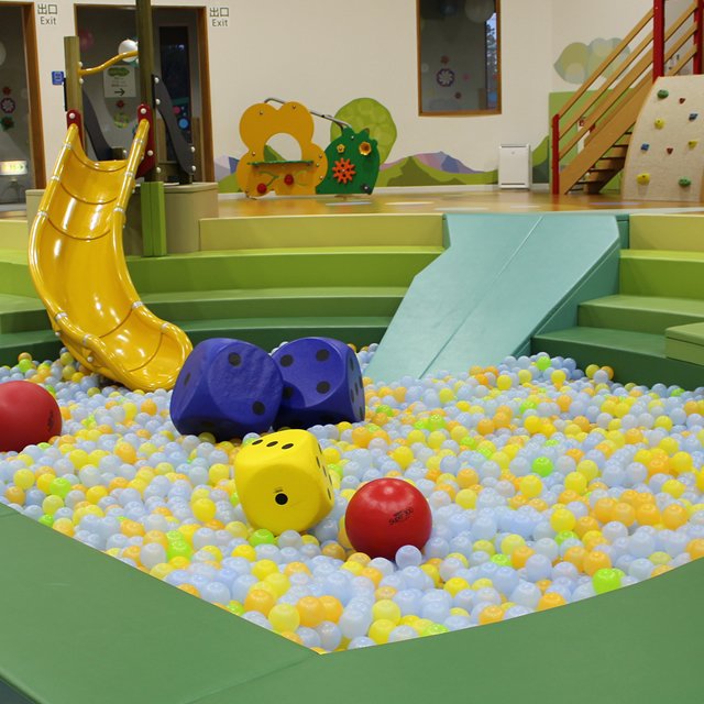 ボールプール