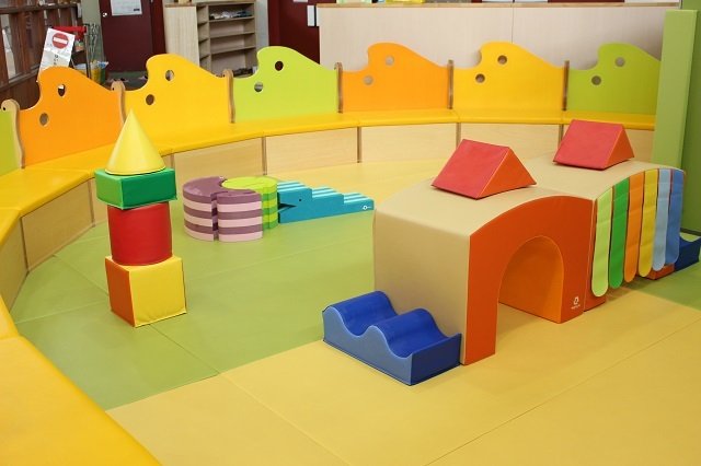 赤ちゃんも安心して遊べるベビーコーナー