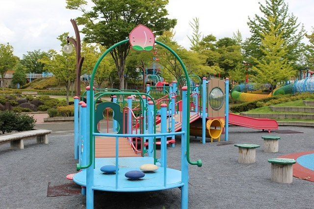 小さなお子さんも遊べる遊具