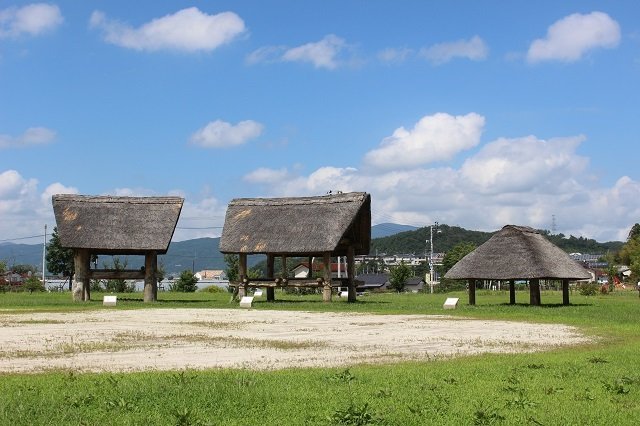 掘立柱建物群