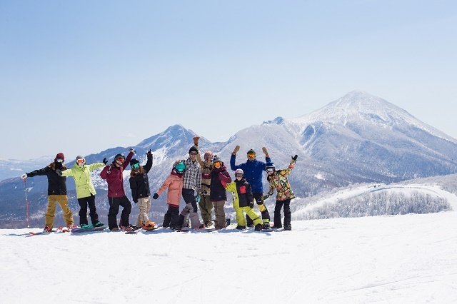 年間１４４日。スキーが楽しめる猫魔のゲレンデ
