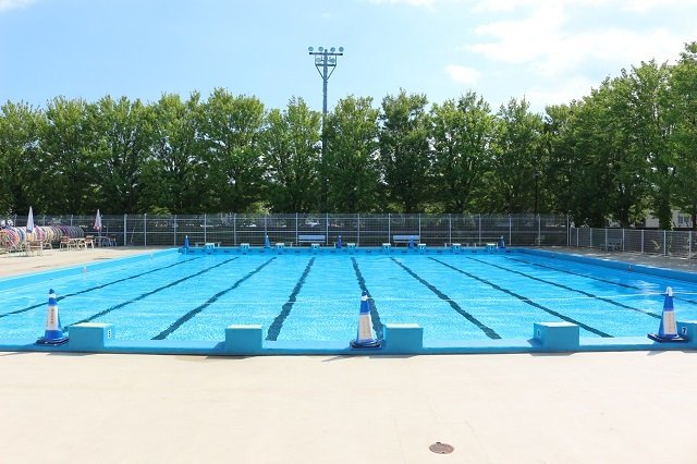 のびのび泳げる50ｍプール