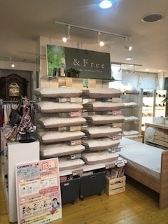 &Free②