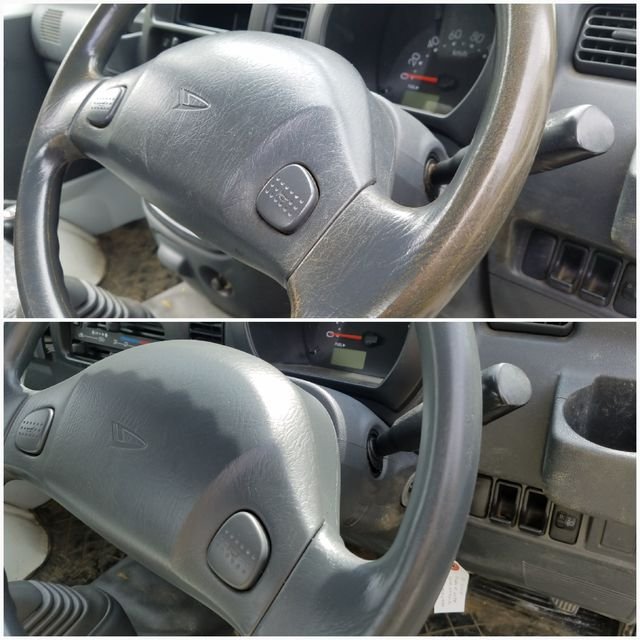 ステアリング擦り傷・色あせ補修