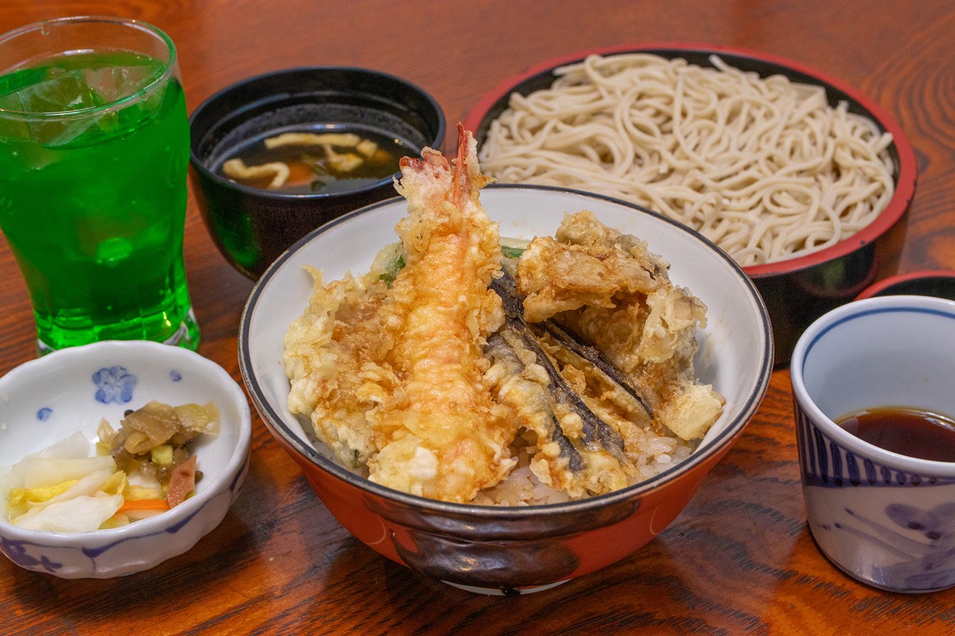 峰亀 曽根田店