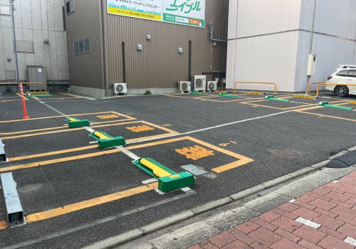 置賜町にある軽専用駐車場です
