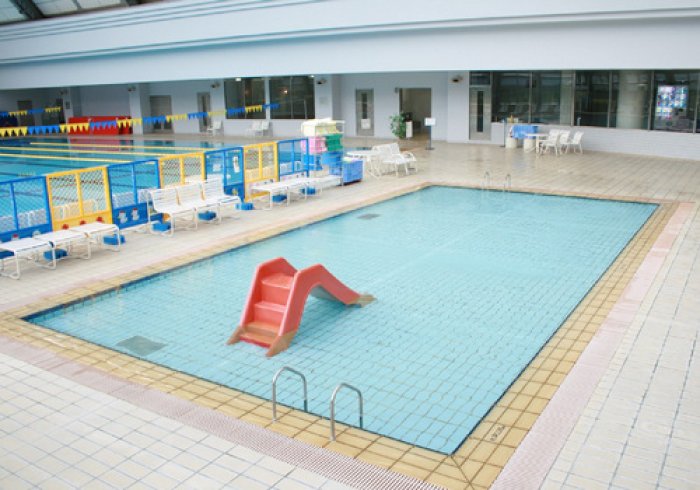 福島市のプール 福島市のプール あづま総合運動公園室内プール 福島市 室内プール あづま総合体育館
