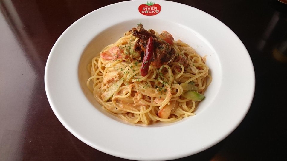 RIVER ROCK4(リバーロック渡利店)