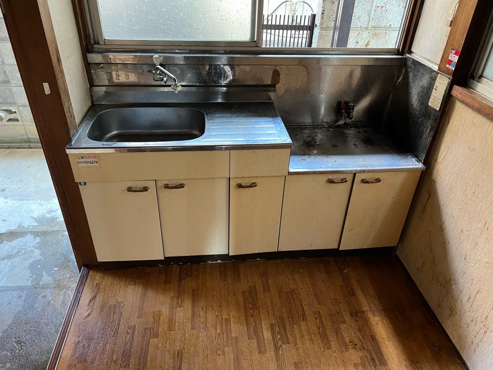 アースリサイクル|福島市・便利屋・不用品買取り・遺品整理・片付け・住宅リフォーム