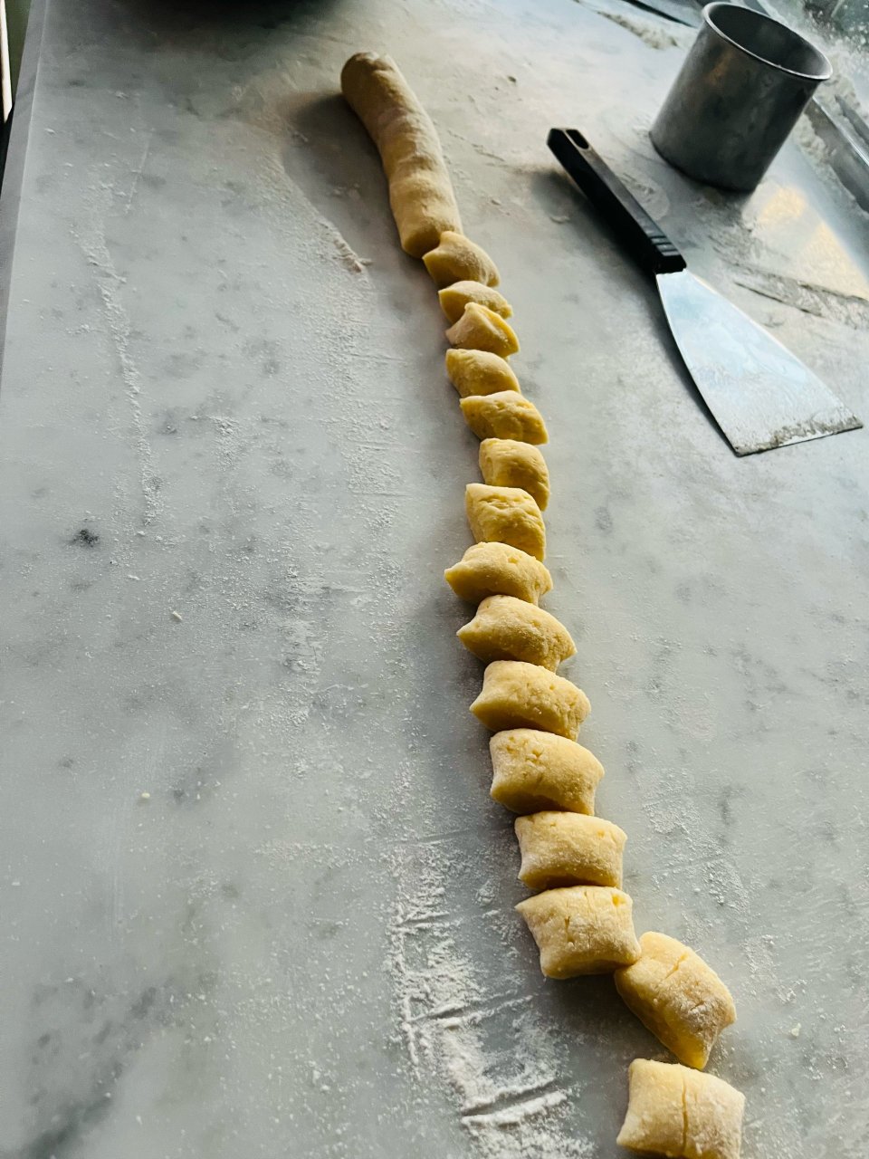 Pizzeria Rapporti(ピッツェリア ラッポルティ) | 福島市・ランチ・ナポリピザ・窯焼き・テイクアウト