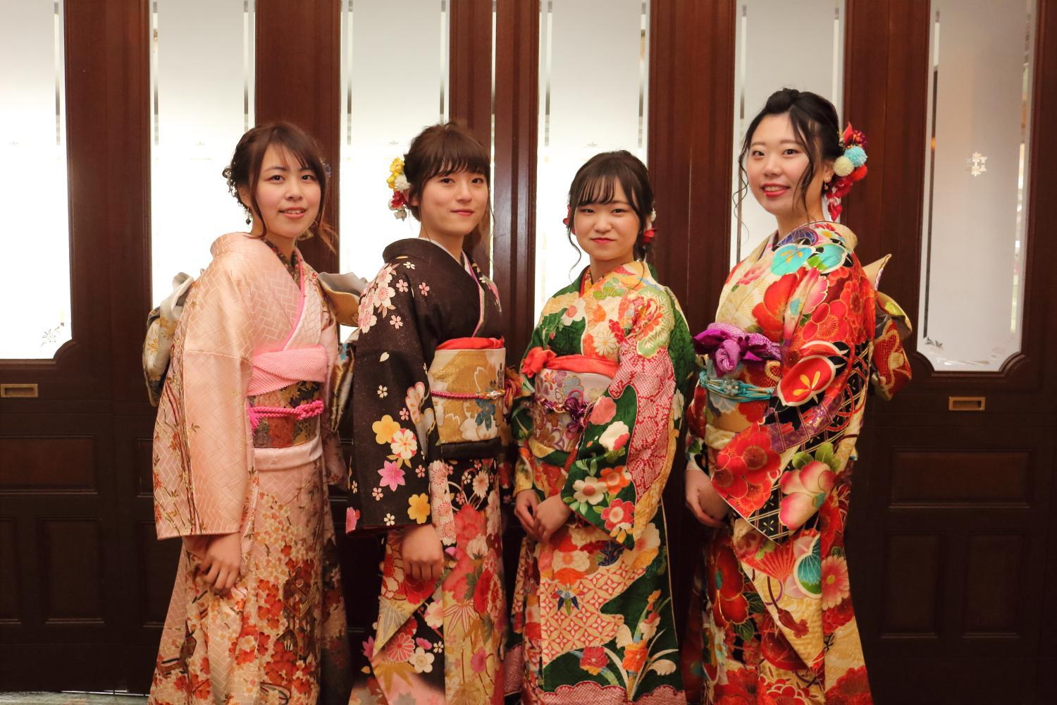 あおい あゆみ ほのか みさと 01 12 福島市の成人式 年 成人式 新成人 新春 福島市