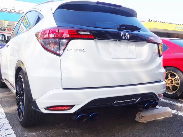 ホンダ ヴェゼルｈｖ マフラー交換 16 09 03 福島市で車のことならコクピット西部