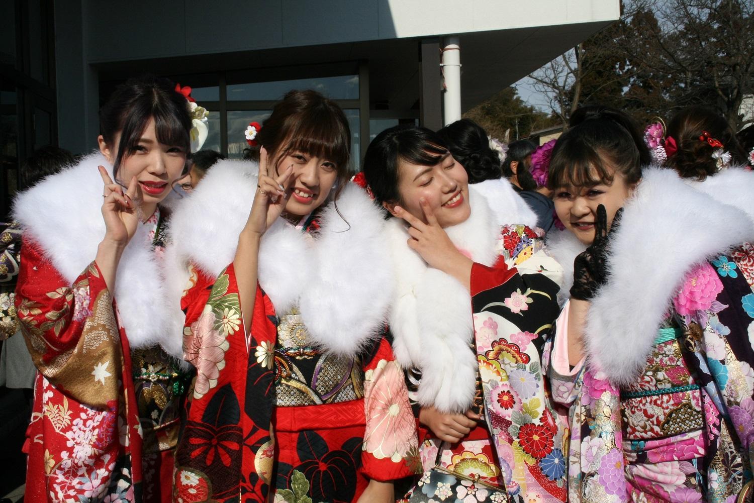みやび つやか りな みく 19 01 13 福島市の成人式特集２０１９ 成人式 新成人 新春